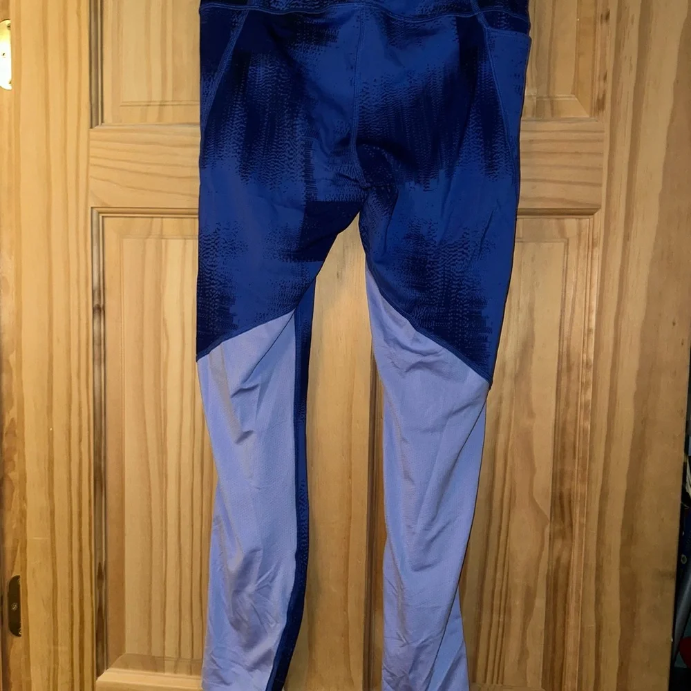 Under Armour Blue Leggings for Active Performance - Picture 2 of 5